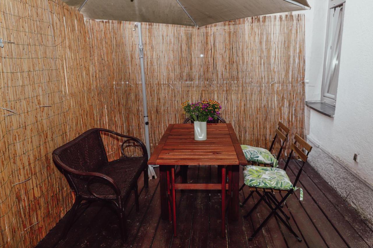 Ruhiges Terrassen Apartment Bécs Kültér fotó